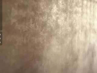 lioraroux webcam model stream image