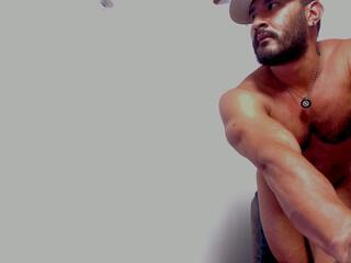 Curt X webcam model stream image