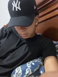 JoanG10 webcam model stream image