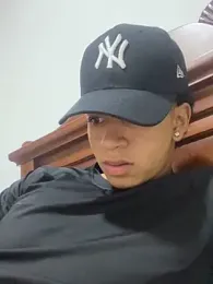 JoanG10 webcam model stream image