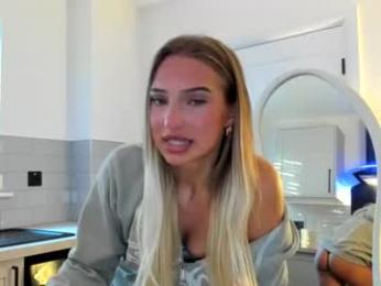 rosebella_ webcam model stream image