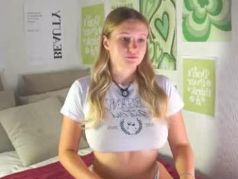 emilyhewell webcam chaturbate model stream image