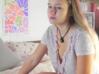 emilyhewell webcam chaturbate model stream image