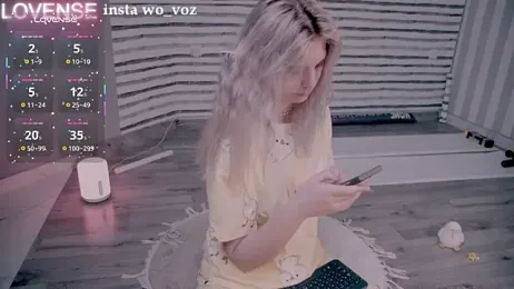 Careful_i_bite webcam stripchat model stream image