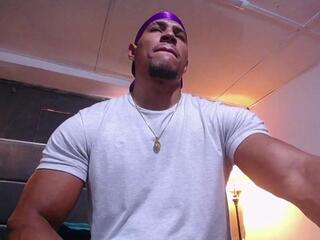 Teddy Fit webcam flirt4free model stream image