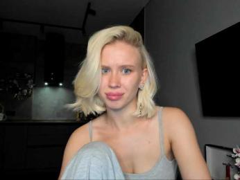 Sunlovv webcam model stream image