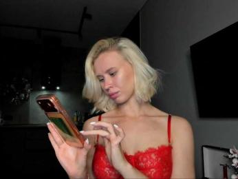 Sunlovv webcam bongacams model stream image
