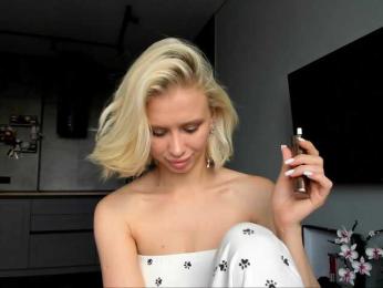 Sunlovv webcam model stream image