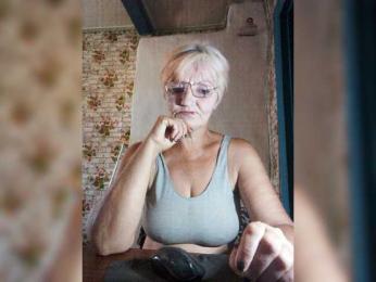 NikaGold45 webcam model stream image