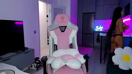 wow_lovie webcam model stream image