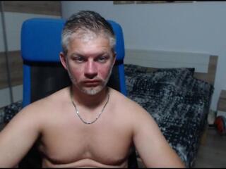 Robby Shaw webcam flirt4free model stream image