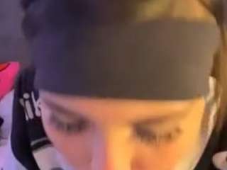 lillytillercam webcam model stream image