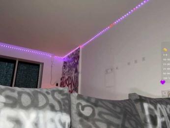 TainaJaksch webcam model stream image
