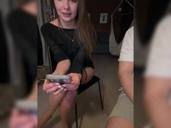 Tom-and-Jenny webcam model stream image