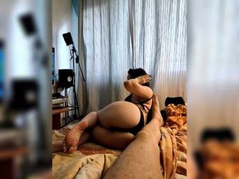 Lyoublue webcam model stream image