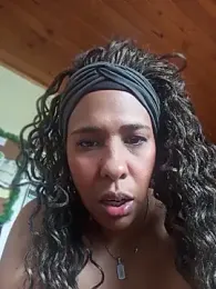 Ivon_C webcam stripchat model stream image