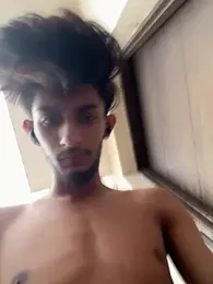 ronnnnn718 webcam model stream image