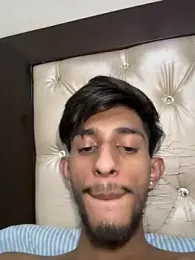 ronnnnn718 webcam model stream image