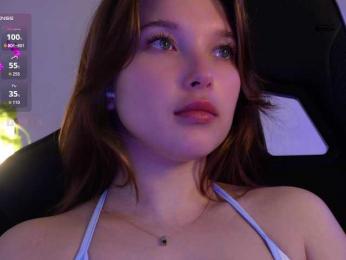 _Q_ webcam bongacams model stream image