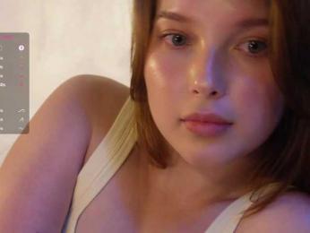 _Q_ webcam bongacams model stream image