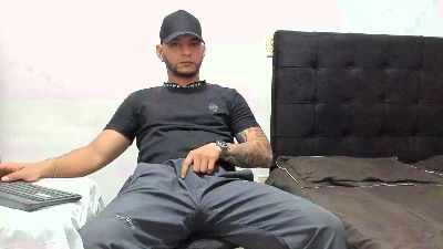 Tiger_job webcam model stream image