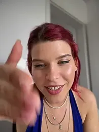 RiriRoseey webcam model stream image