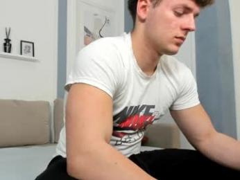 blonde_fit_lad webcam chaturbate model stream image