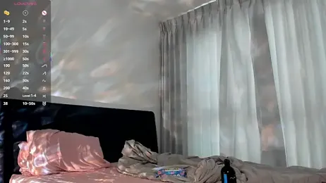 wow_lina webcam stripchat model stream image