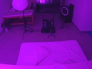 voyeurcam-jb-office-2 webcam camsoda model stream image