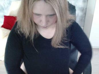 AdelinaLawson webcam bongacams model stream image