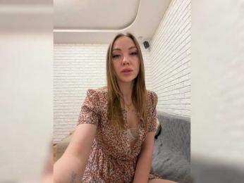 KitFox webcam bongacams model stream image