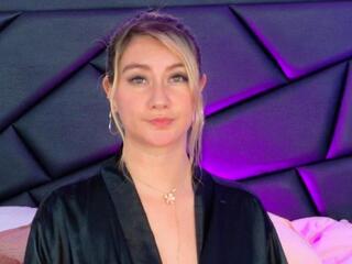Mary Deniro webcam preview