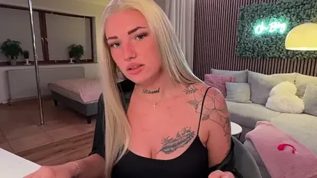 LizaRoxx webcam stripchat model stream image
