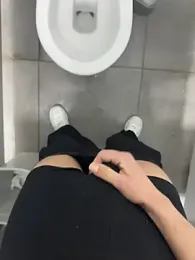 Turkishleo webcam model stream image