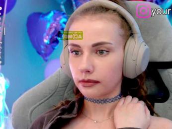 VikkiExtraCheese bongacams stream image, 23.05.2025 20:50