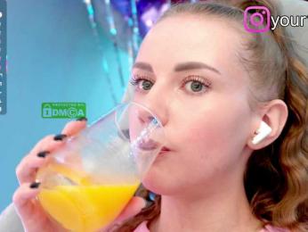 VikkiExtraCheese bongacams stream image, 28.05.2025 07:50