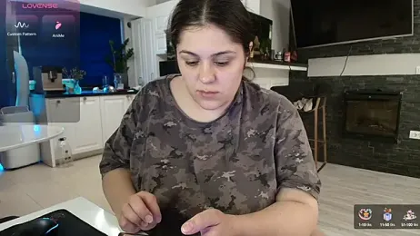 Layla- stripchat stream image, 10.07.2025 09:20