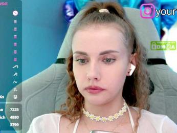 VikkiExtraCheese bongacams stream image, 19.07.2025 18:50