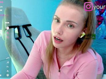 VikkiExtraCheese bongacams stream image, 28.07.2025 23:30