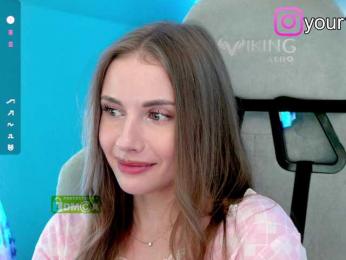 VikkiExtraCheese bongacams stream image, 07.08.2025 20:40