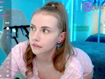 VikkiExtraCheese bongacams stream image, 18.08.2025 16:40