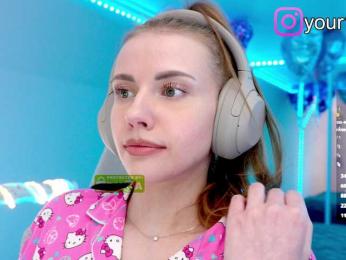 VikkiExtraCheese bongacams stream image, 25.08.2025 17:10