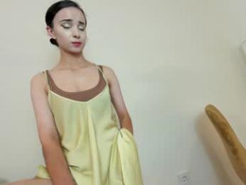 ehotlovea chaturbate stream image, 26.08.2025 23:00