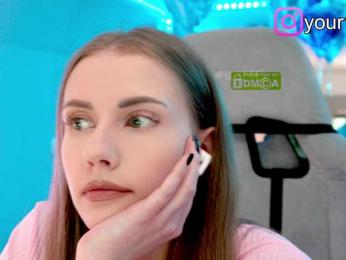 VikkiExtraCheese bongacams stream image, 04.09.2025 18:00