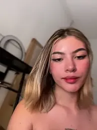 Your_Honeey stripchat stream image, 15.02.2025 03:10