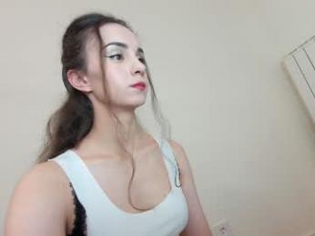 ehotlovea chaturbate stream image, 05.09.2025 20:00