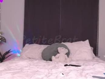 petitebrat chaturbate stream image, 12.09.2025 19:10