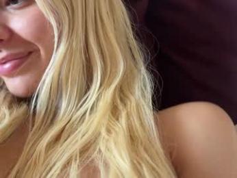 lesi_moonie chaturbate stream image