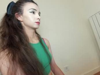 ehotlovea chaturbate stream image, 17.09.2025 20:00
