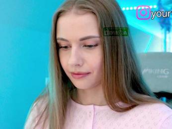 VikkiExtraCheese bongacams stream image, 19.09.2025 08:20